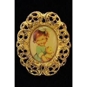 1994 Lucie Attwell Charter Member 5 year Anniversary Pin Frame Little Girl Bin1